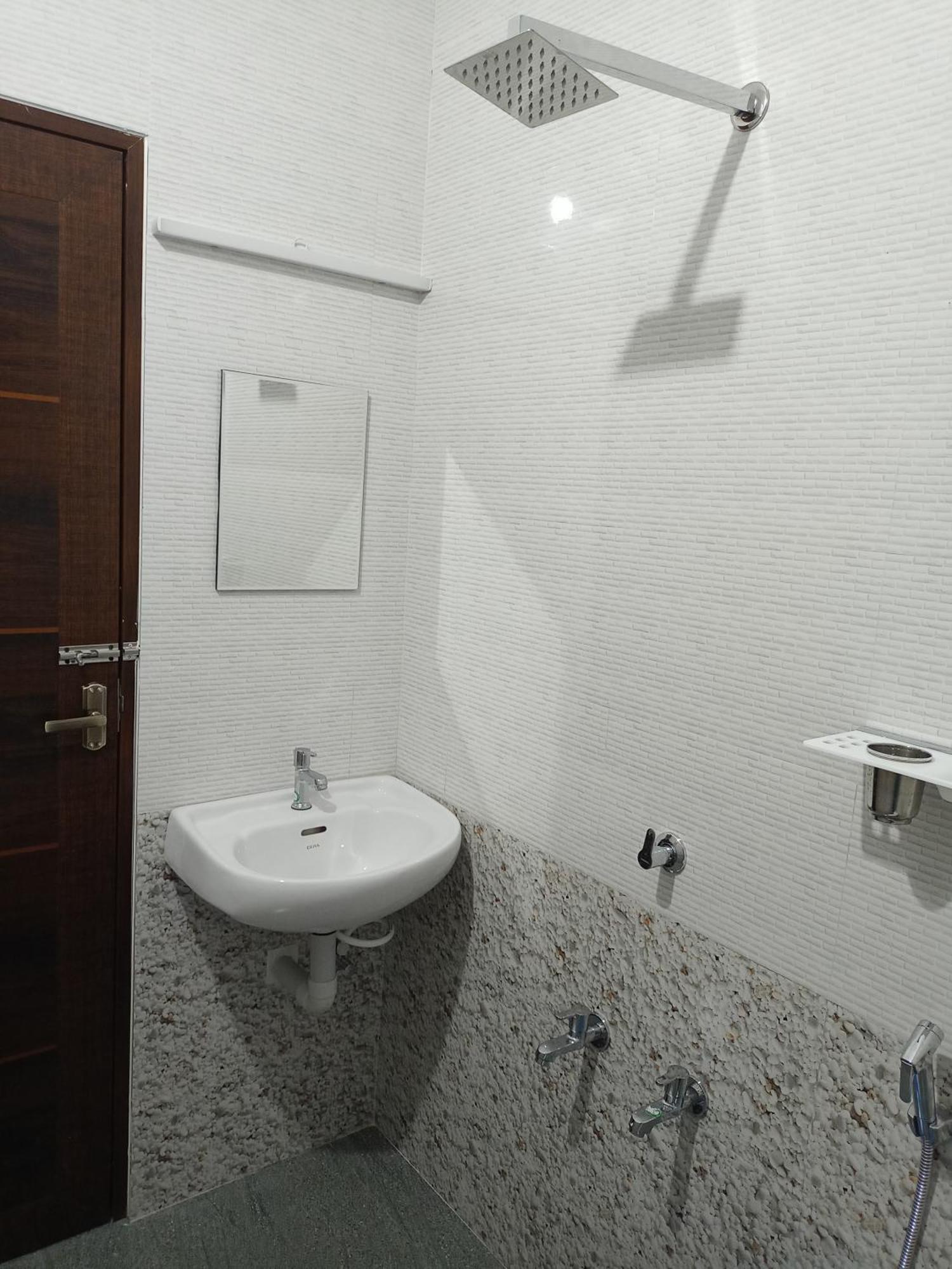 The Celeste Inn Vagamon Buitenkant foto